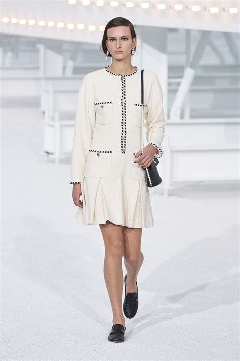 chanel fashion show spring summer 2021|chanel spring 2021 runway.